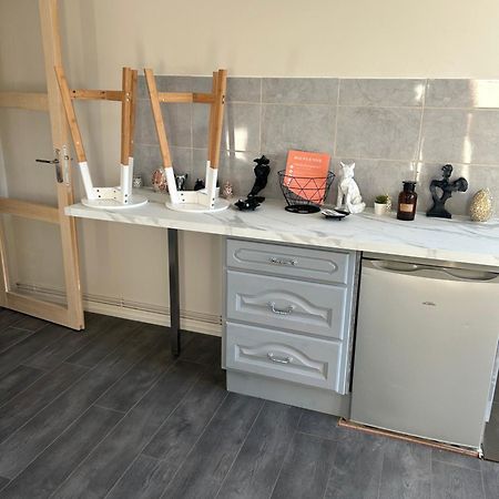 Appartement 2 Mesnils-sur-Iton Exterior photo